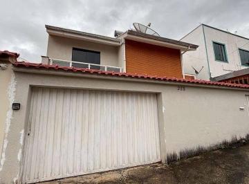 3337713b57d058bd955b09e3d1c1e41f755419a4 · Casa Residencial à venda, Jardim Ipê, Poços de Caldas - CA0122.