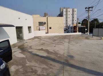Comercial · 435m² · Salão para alugar em Valinhos, Jardim Santa Rosa, com 435 m²