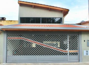 Casa · 240m² · 2 Quartos · 3 Vagas · Imóveis com excelente localização no Jaraguá a Venda Porteira Fechada