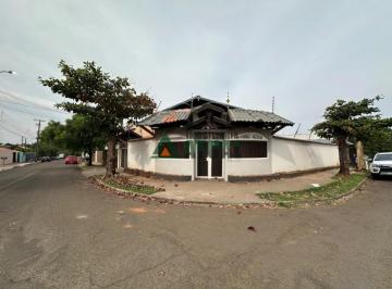 16524715230.jpg · Sobrado com 4 quartos, sendo 1 suíte na Região Leste                                                