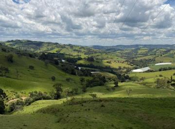 Terreno , Bueno Brandão · Exclusividade, Água e Vista: Terreno de Alto Padrão em Bueno Brandão – MG