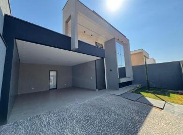 Casa de 4 quartos, Vicente Pires · Casa Alto Padrão na Rua 5 – 4 Suítes, Piscina Aquecida e Pé-Direito Duplo | Vicente Pires