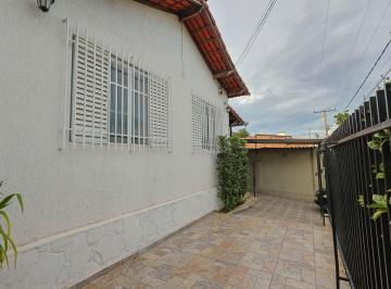 Casa · 360m² · 4 Quartos · 2 Vagas · Casa à Venda - Padre Eustáquio, 4 Quartos, 360 m2