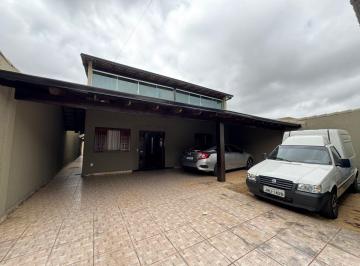 Casa de 3 quartos, Vicente Pires · Casa em Vicente Pires com Churrasqueira e Renda Extra