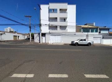 Apartamento · 60m² · 2 Quartos · 1 Vaga · Apartamento mobiliado com 2 quartos sendo 1 suíte para locação no bairro Santa Mônica em Uberlândia