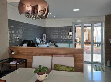 Casa · 200m² · 3 Quartos · 3 Vagas · Sobrado semi-novo com closet e sacada em Canoas - Harmonia, pronto para morar