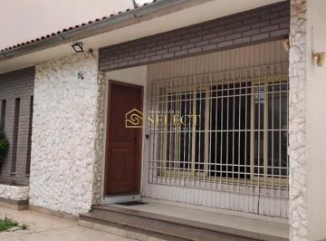 43546575_g.jpg ·
Casa ampla no Centro de Canoas – Ideal para Clínicas e Espaços de S