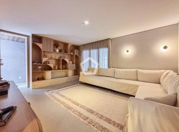 Casa · 210m² · 3 Quartos · 3 Vagas · Casa em Cidade Dutra