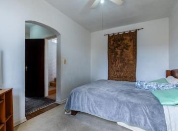 IMG_20260609_185040_000.jpeg · Confortável casa para venda em Jardim Aeroporto com 4 quartos, sendo 2 suítes, 140m² - remaxares#99K