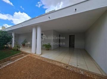 Casa · 264m² · 3 Quartos · 2 Vagas · Excelente casa de 3 dormitórios na Boa Vista