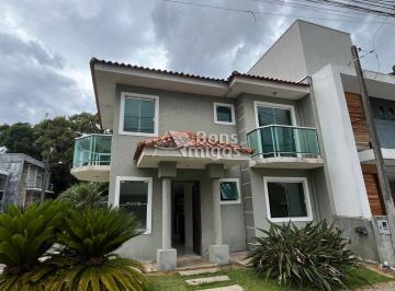 Casa · 219m² · 4 Quartos · Casa à venda - em Santa Terezinha