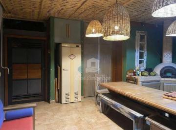 fa4bc4a1f6a9667d5f2d445c93223f92fb7eb2f6 · Casa com 3 quertos à venda, 180 m² Piratininga - Niterói/RJ