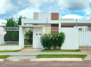 Casa · 205m² · 4 Quartos · 2 Vagas · Casa Alto Padrão em Residencial Flamboyant, Nova Mutum/MT