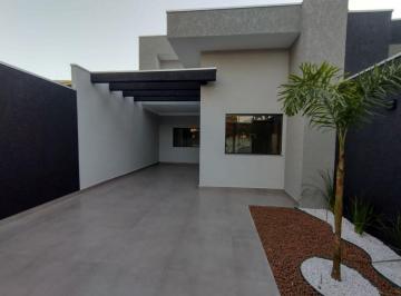 Casa de 3 quartos, Maringá · Casa no Jardim Requião com suíte