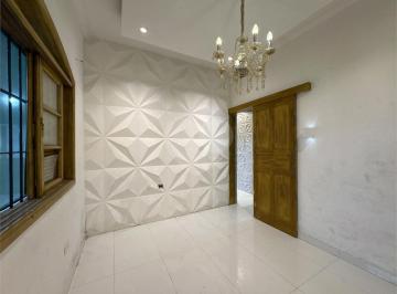 Casa · 71m² · 2 Quartos · 4 Vagas · Casa com 2 quartos à venda em Caiçara - SP