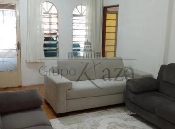Casa · 151m² · 2 Quartos · 2 Vagas · Casa - Comercial- Residencial - Conjunto Residencial Trinta e Um de Março - 2 Dormitórios - 124m² -