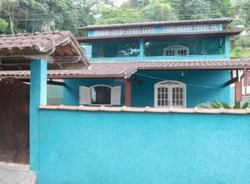 Casa de 4 quartos, Guapimirim · Casa em Condomínio na Iconha à Venda