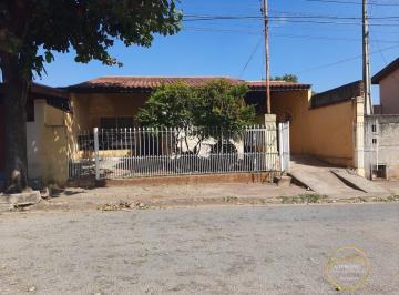 Casa · 115m² · 3 Quartos · 2 Vagas · Casa