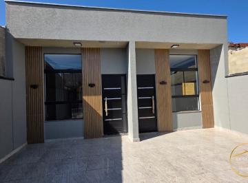 Casa · 70m² · 2 Quartos · 1 Vaga · Casa