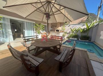 Casa · 280m² · 4 Quartos · 2 Vagas · Casa tríplex com 4 suítes a venda no Condomínio Jardim de Florença em Vargem Pequena - Rio de Janeir