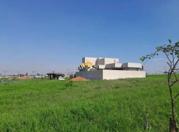 Terreno · 300m² · Terreno localizado no prestigiado condomínio Quinta do Lago – Lac Léman