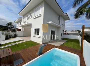 Casa · 214m² · 3 Quartos · Casa à venda - em Daniela