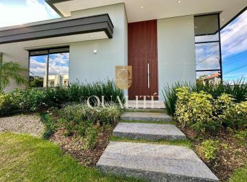 Casa · 254m² · 3 Quartos · Casa à venda - em Forquilhas