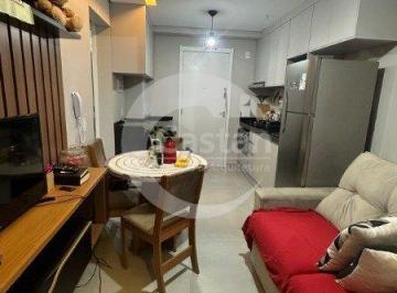 Apartamento · 35m² · 2 Quartos · Apartamento em Vila Graciosa