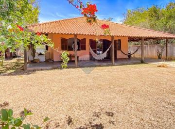 Casa · 219m² · 2 Quartos · 2 Vagas · Casa Independente à Venda na Marina - Estilo Buziano