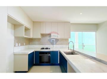 Casa · 260m² · 5 Quartos · 2 Vagas · Casa Duplex no Condomínio Novo Leblon à Venda -| Imóvel de Alto Padrão