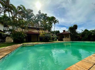Casa · 410m² · 4 Quartos · 4 Vagas · Casa em Condomínio Exclusiva para Aluguel em Vinhedo – 4 Suítes, Piscina e Espaço Gourmet