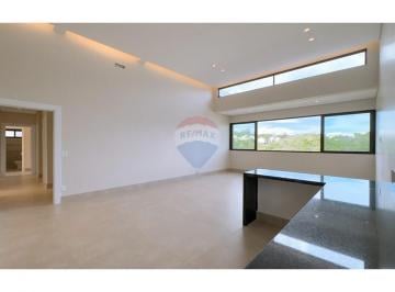 Casa · 335m² · 5 Quartos · 3 Vagas · CASA NOVA DE ALTO PADRÃO COM 4 SUÍTES À VENDA NO CONDOMÍNIO SANTA MÔNICA | JARDIM BOTÂNICO – TORORÓ