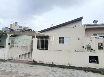 Casa · 93m² · 3 Quartos · 2 Vagas · Casa 3 Quartos 93m² - Trindade