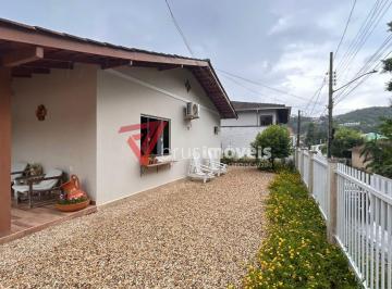 Casa · 274m² · 4 Quartos · 4 Vagas · Casa no Bairro Águas Claras, Brusque/SC