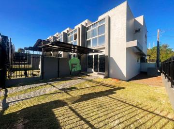 Casa · 82m² · 3 Quartos · 1 Vaga · Sobrado de esquina à venda
