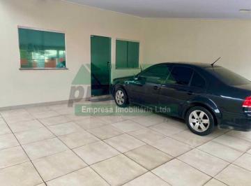 Casa · 120m² · 3 Quartos · 2 Vagas · Casa Semi Mobiliada no Flores