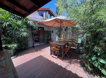 367a19f153d1730ce086b8b060f3dd88561df055 · Casa em Condomínio à Venda em Maresias | 3 Dormitórios (1 Suíte) | Varanda com Churrasqueira | 3 Vag