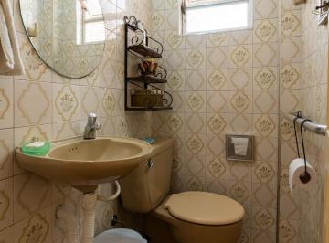 IMG_20260609_185038_000.jpeg · Aconchegante casa para venda em Moema com 3 quartos, sendo 1 suíte, 100m² - remaxares#2P8CE