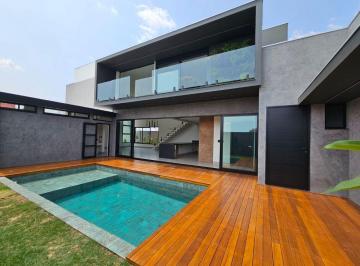 Casa de 3 quartos, Maringá · Casa com 3 suites no Jardim Monet