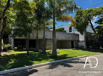 Casa · 796m² · 5 Quartos · 6 Vagas · Condomínio Residencial 8