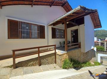 Foto 01 · Casa à venda em Teresópolis-RJ: Charme e conforto no Parque São Luiz, 4 quartos, 2 suítes, 1 sala, 3