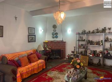 Foto 02 · Apartamento à Venda no Bairro Alto de Teresópolis-RJ: 6 Quartos, 2 Salas, 3 Banheiros, 1 Vaga de Gar