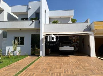 Casa · 260m² · 3 Quartos · 2 Vagas · Campos do Conde I - Sobrado no Condomínio Campos do Conde I.