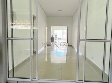Casa · 175m² · 3 Quartos · 2 Vagas · Casa - Parque Califórnia - 3 Dormitórios - 130m².