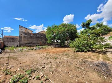 Terreno · 821m² · Terreno à venda em Piracicaba, Vila Rezende, com 821.94 m²