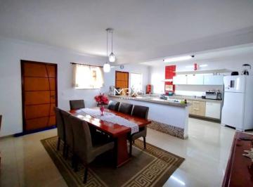 Casa · 350m² · 5 Quartos · 3 Vagas · Casa à venda em Piracicaba, Pompéia, com 5 quartos, com 350 m²