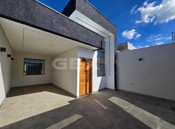 Casa · 180m² · 3 Quartos · 2 Vagas · Casa à Venda no Bairro Fábio Notini em Divinópolis MG.