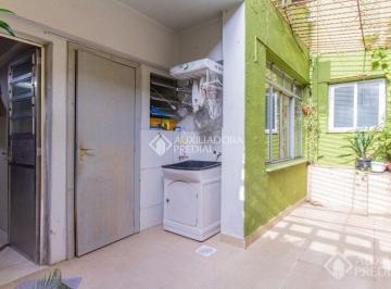 Apartamento · 73m² · 2 Quartos · Apartamento de 2 dormitórios e dependência de empregada, bairro Floresta em Porto Alegre