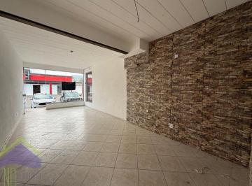 Foto 01 · Sala Comercial de 32m² para Locação em Ilhabela-SP, no Bairro Perequê Rua Dois Coqueiros: Excelente