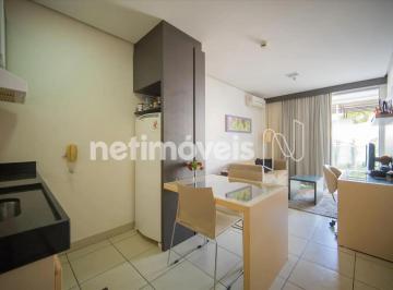 4f686f5d-6aba-4424-afb7-910b4a07543a.webp · Apartamento reformado com área de lazer no edifício Lake View Resort.